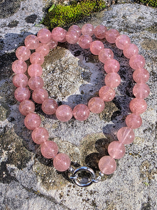 Collier en quartz fraise en 10mm Lithothérapie Fait main