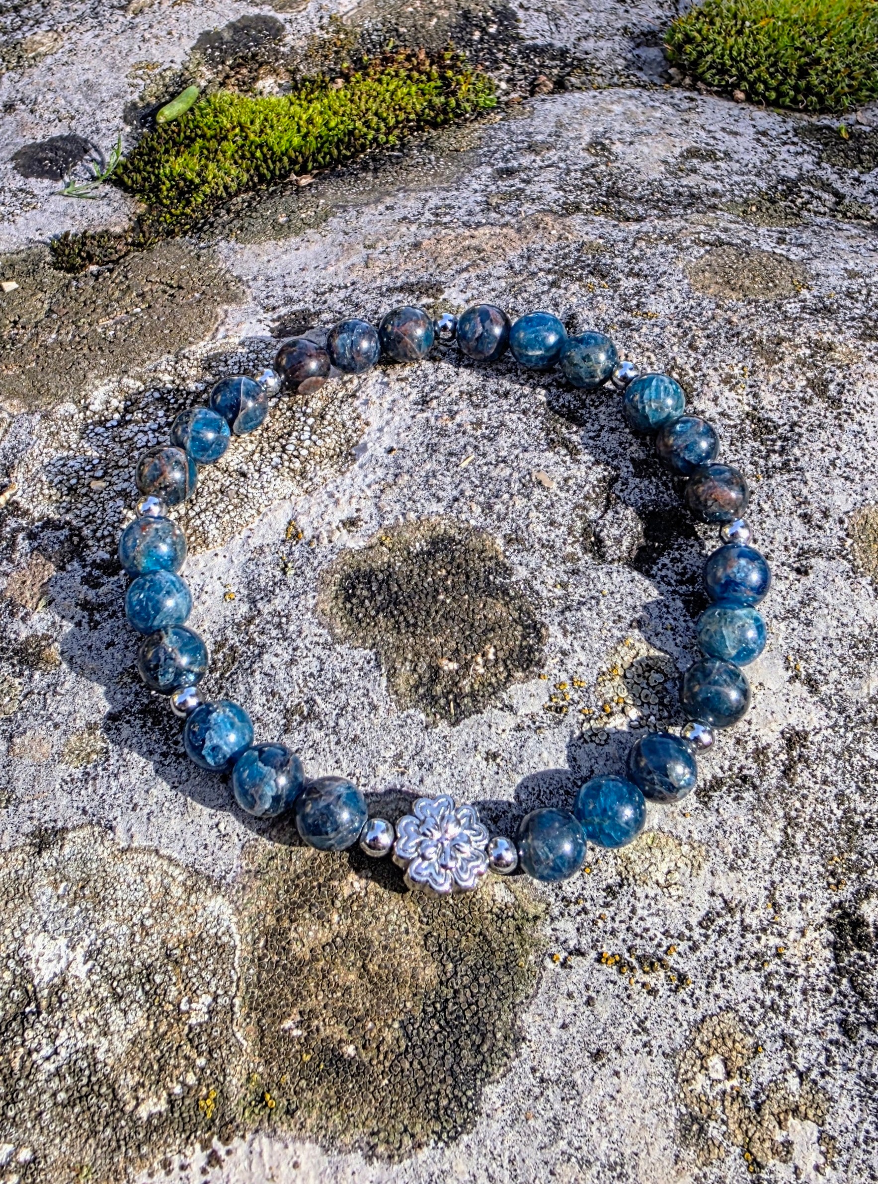 Bracelet Apatite bleue 6mm Lithothérapie Fait main