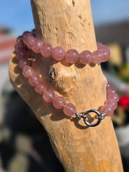 Collier en quartz fraise en 10mm Lithothérapie Fait main