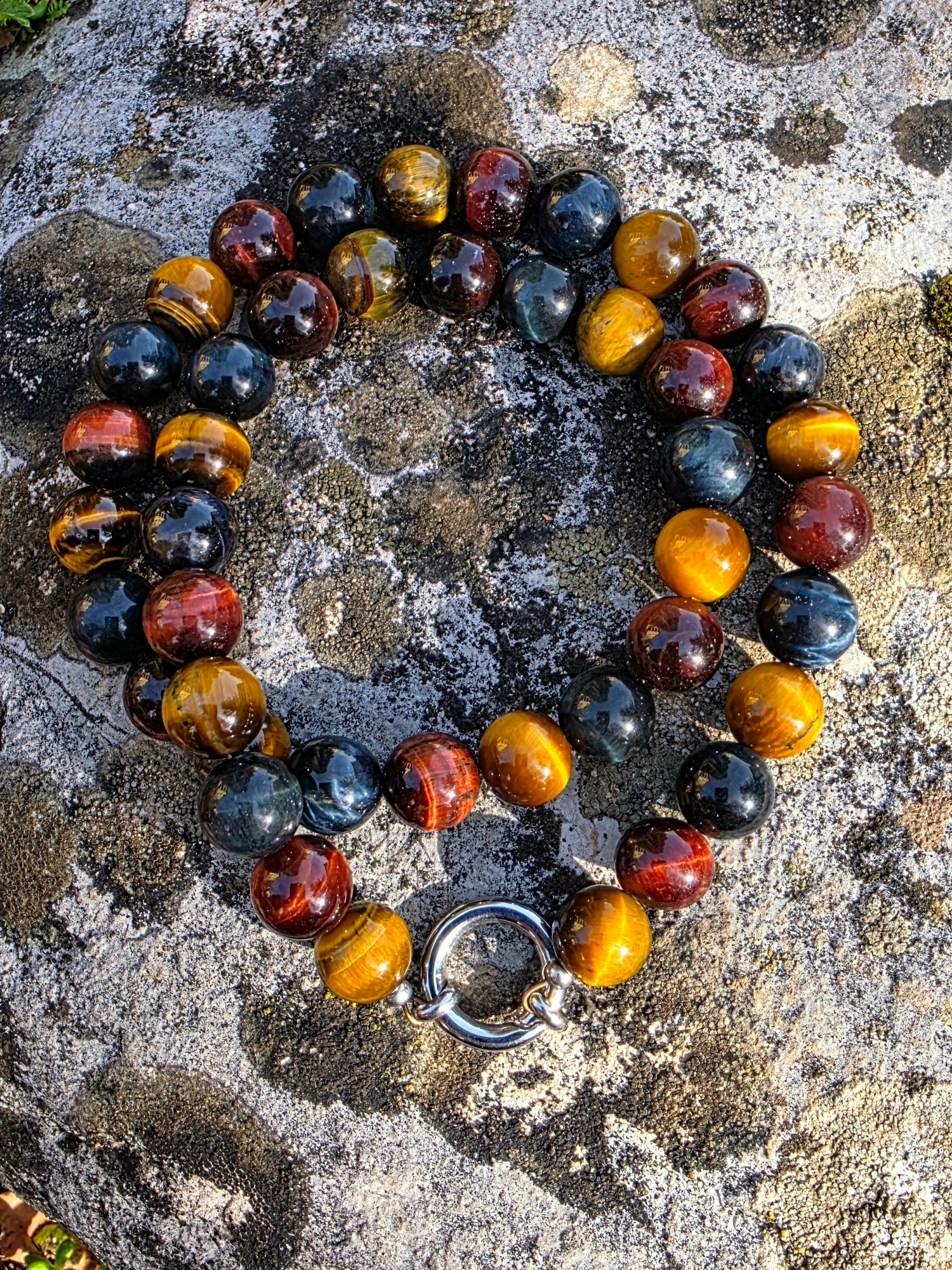 Collier Tripe Yeux oeil de tigre oeil de faucon oeil de taureau en 10mm fermoir argent Lithothérapie Fait main