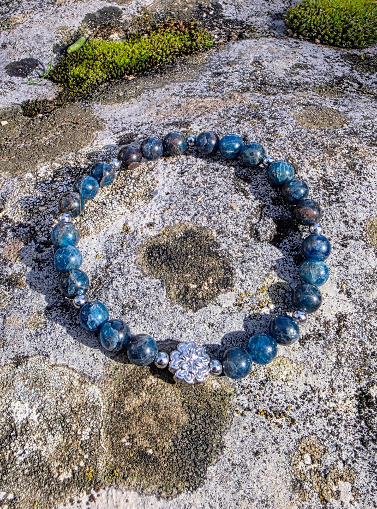 Bracelet Timidité - Apatite Bleue 6mm