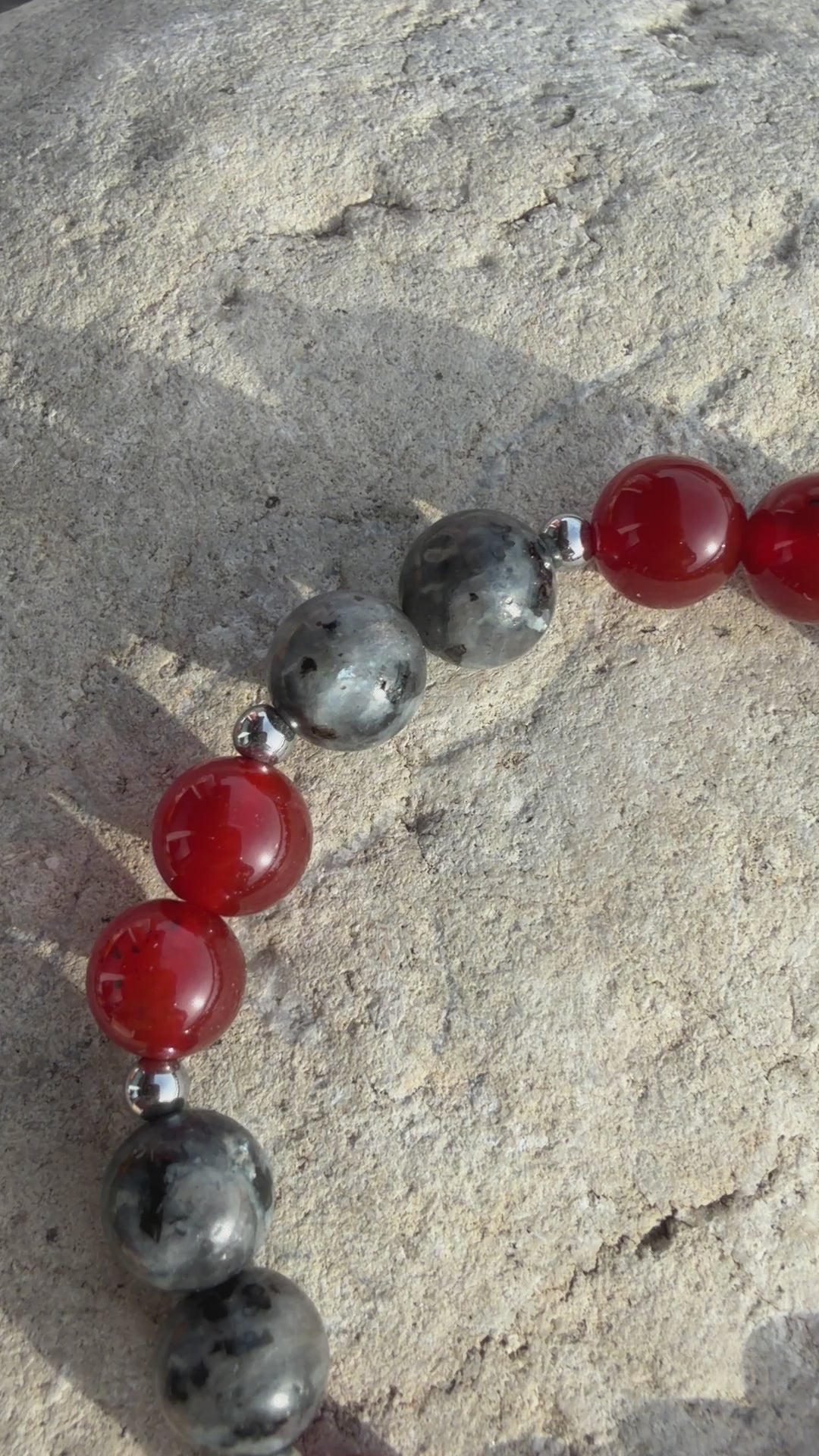 Bracelet Vitalité & Protection - Cornaline rouge, Larvikite